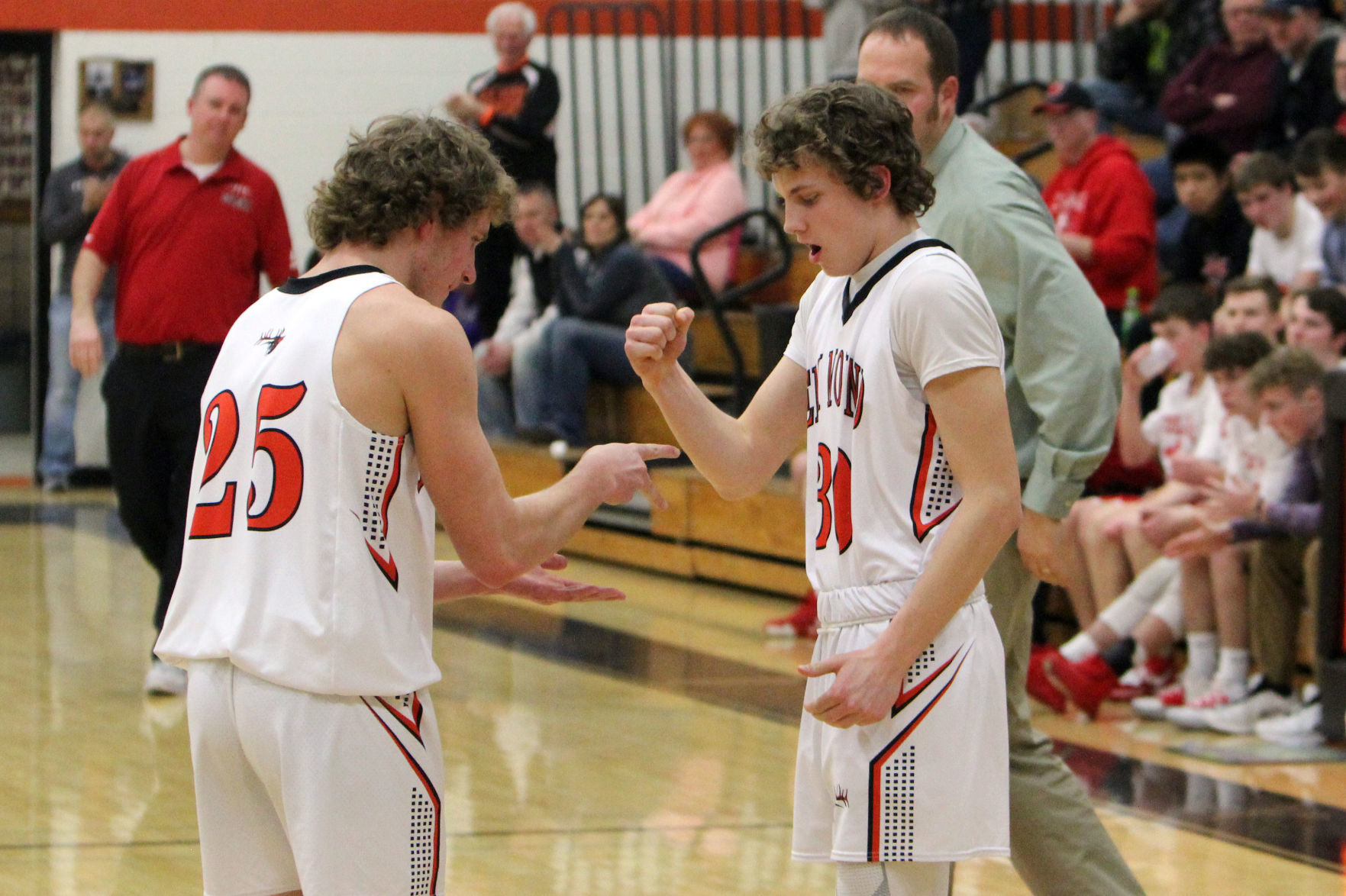 Colfax at Elk Mound boys basketball 1-30-20